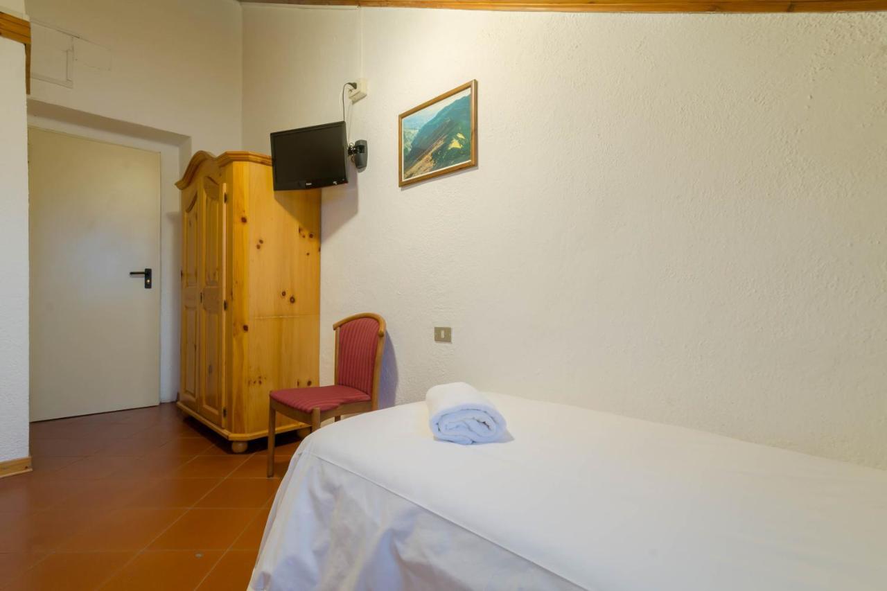 Hotel Alle Vecchie Arcate Пескассероли Экстерьер фото